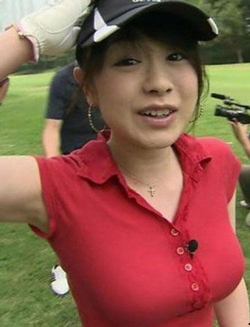 意大利豪乳女主播,意大利网络红人的性感魅力与争议